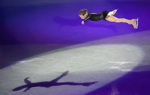 Прыжок в полёте — фигурное катание